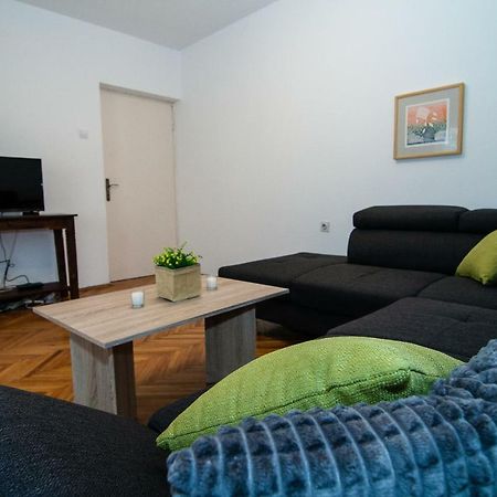 New Renovated Apartment 15 Min From Beach On Foot Пула Экстерьер фото