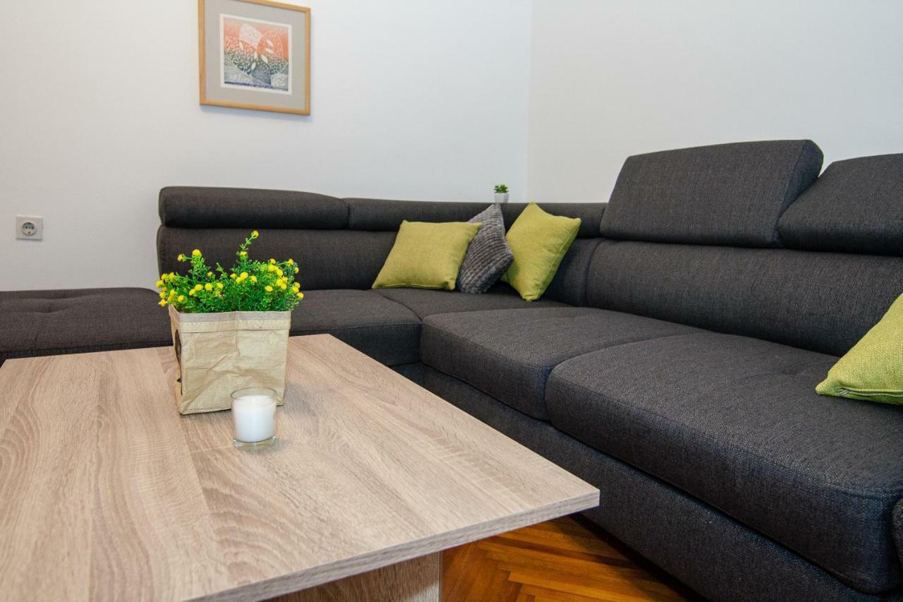 New Renovated Apartment 15 Min From Beach On Foot Пула Экстерьер фото