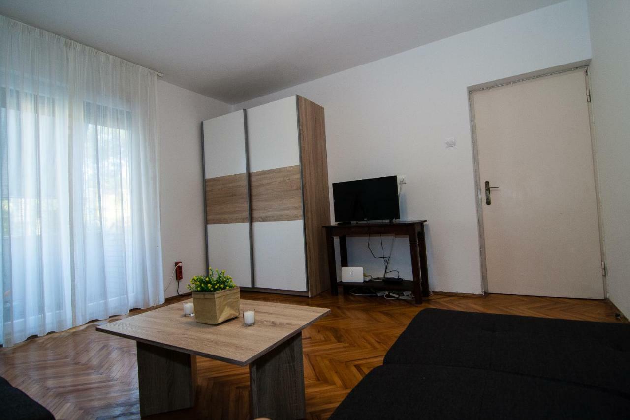 New Renovated Apartment 15 Min From Beach On Foot Пула Экстерьер фото